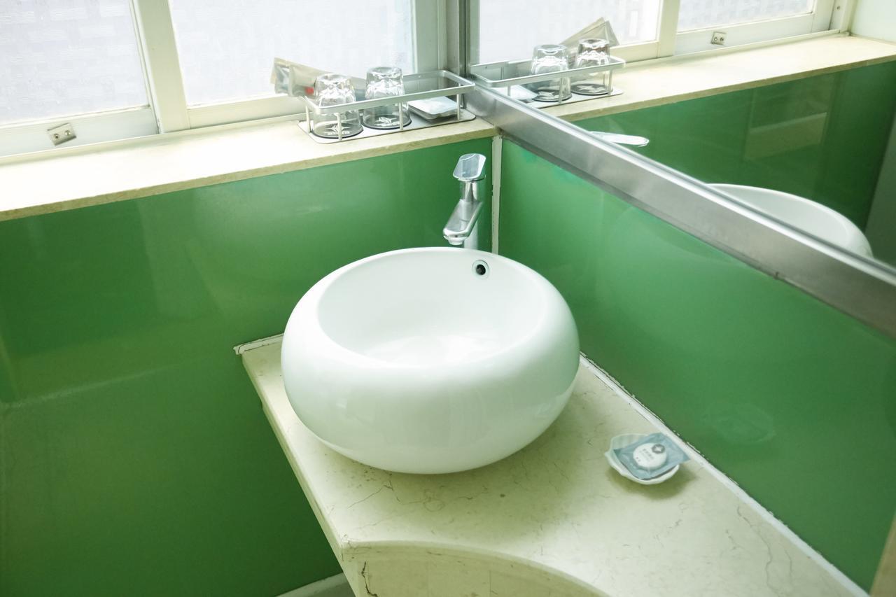 Xinghe Xinfeng Hotel Kanton Zewnętrze zdjęcie
